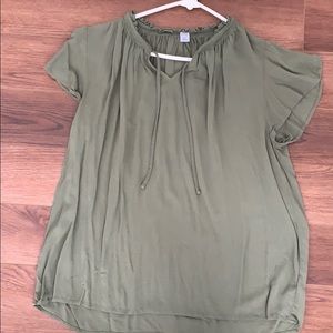 Old Navy women’s top